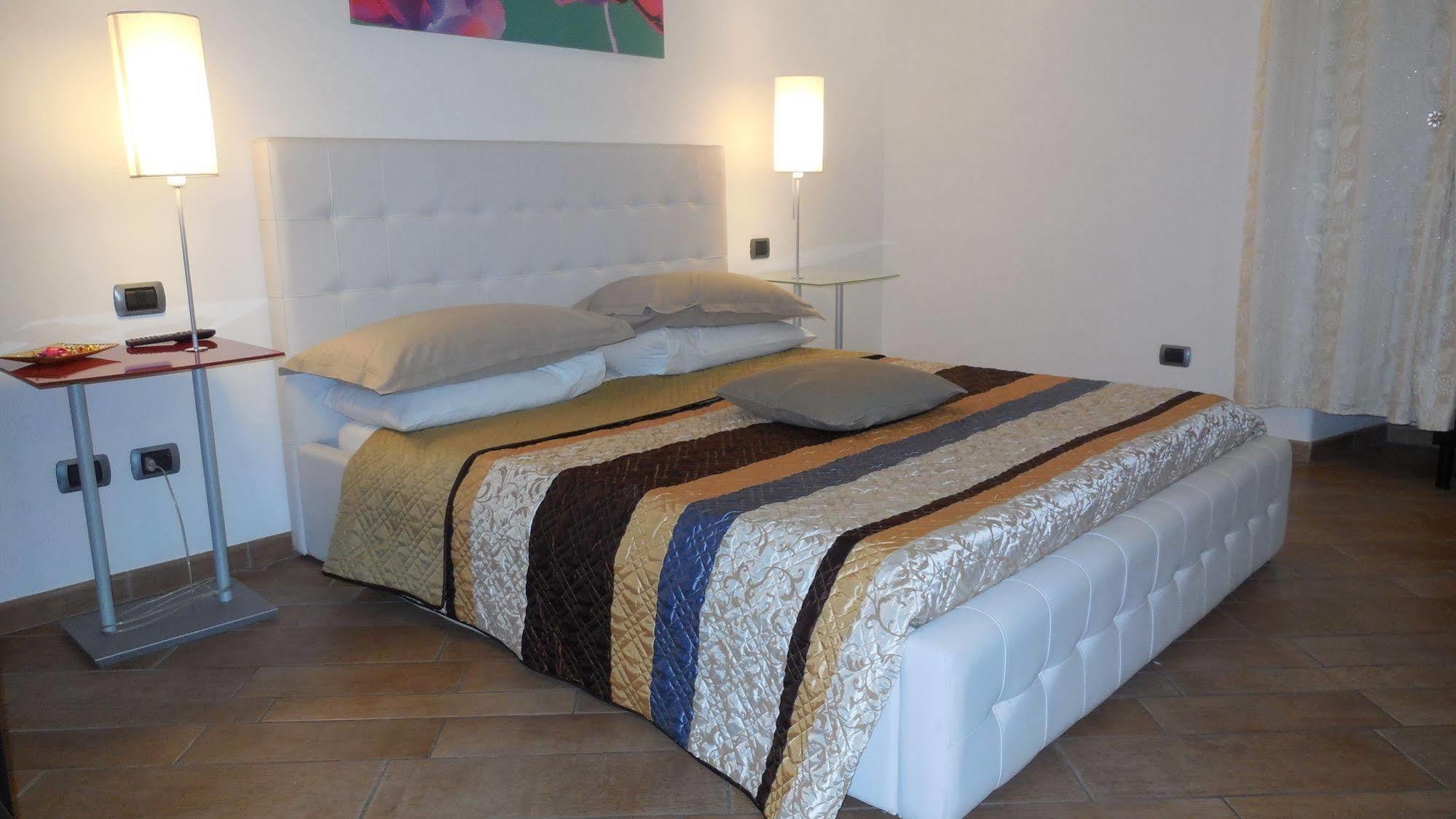 Tridente Rooms Roma Exterior foto